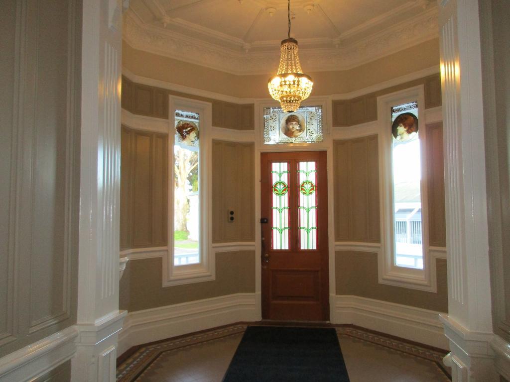 Valmai House Cambridge Motel ภายนอก รูปภาพ