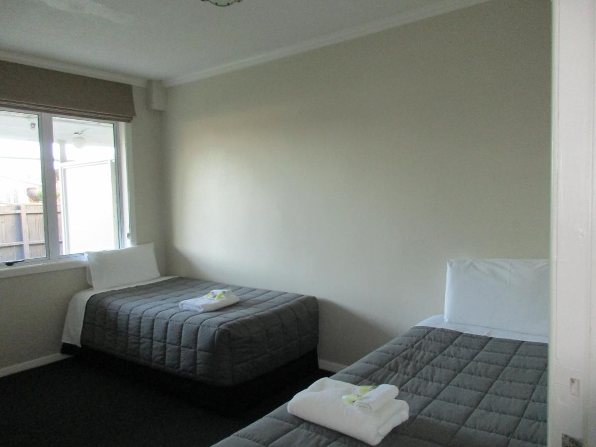 Valmai House Cambridge Motel ภายนอก รูปภาพ